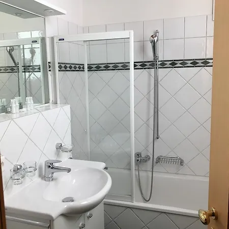 Guggenbiel Апартаменти Церматт